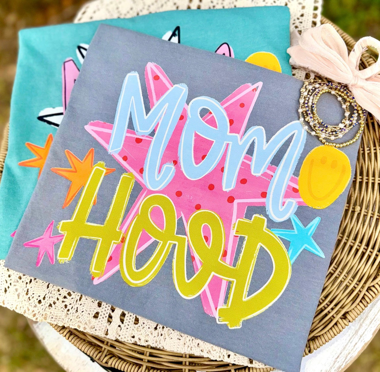 MOMHOOD